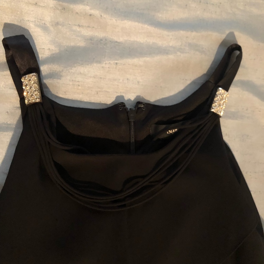 Black cocktail dress. - Picture 4 of 5